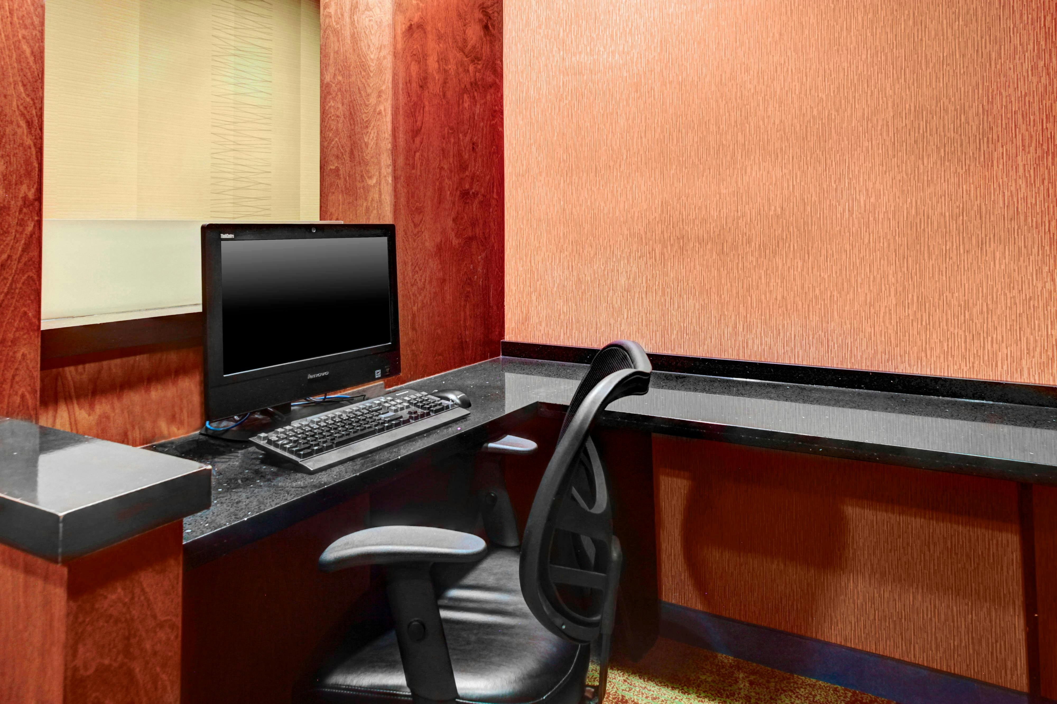 Fairfield Inn And Suites Anniston Oxford 30/39