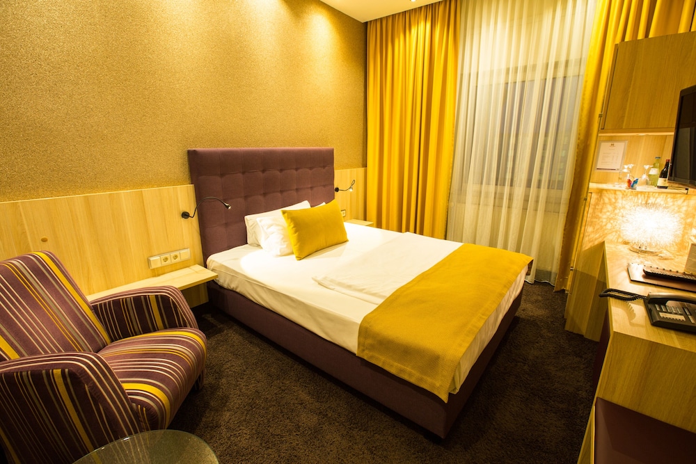 Hotel Hammer - Mainz Hauptbahnhof 25/66