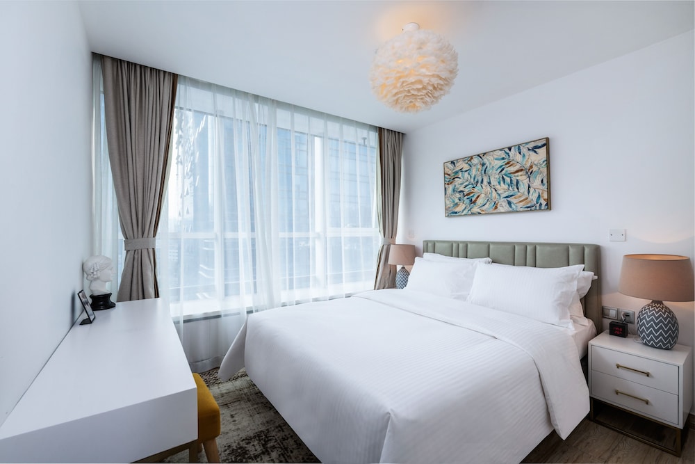 Jinzhonghuan Serviced Apartment 18/50