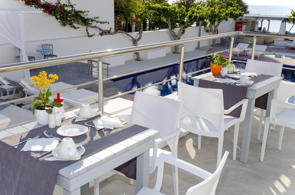 Rk Beach Hotel 41/52