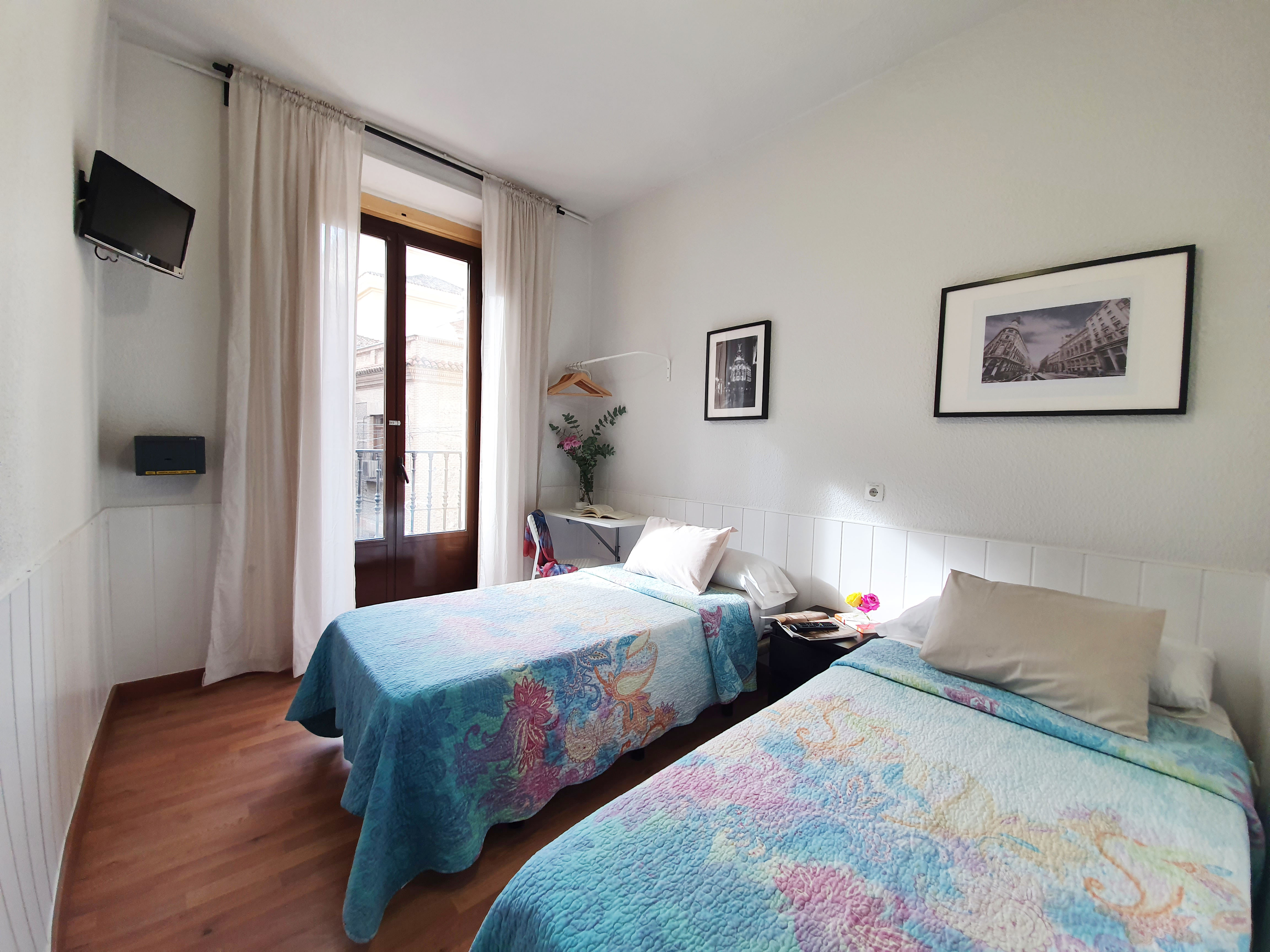 Hostal Alicante 8/40