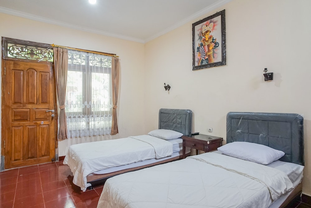 Mahendra Beach Inn 15/41