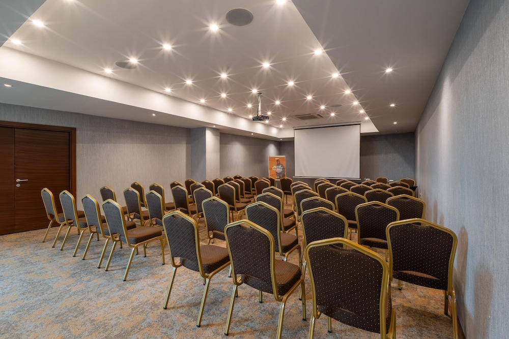 Park Inn By Radisson Istanbul Asia Kavacik 68/76
