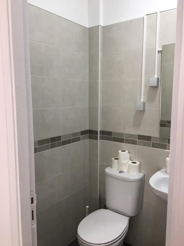 Lx Center Guesthouse 15/18