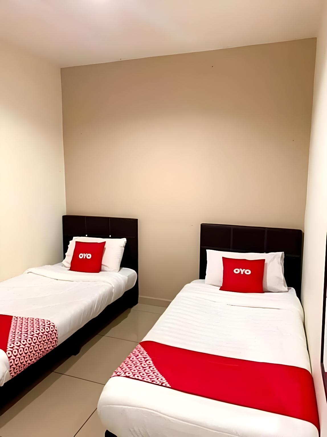 Oyo 89902 Semerah Suites Homestay Pontian 6/18