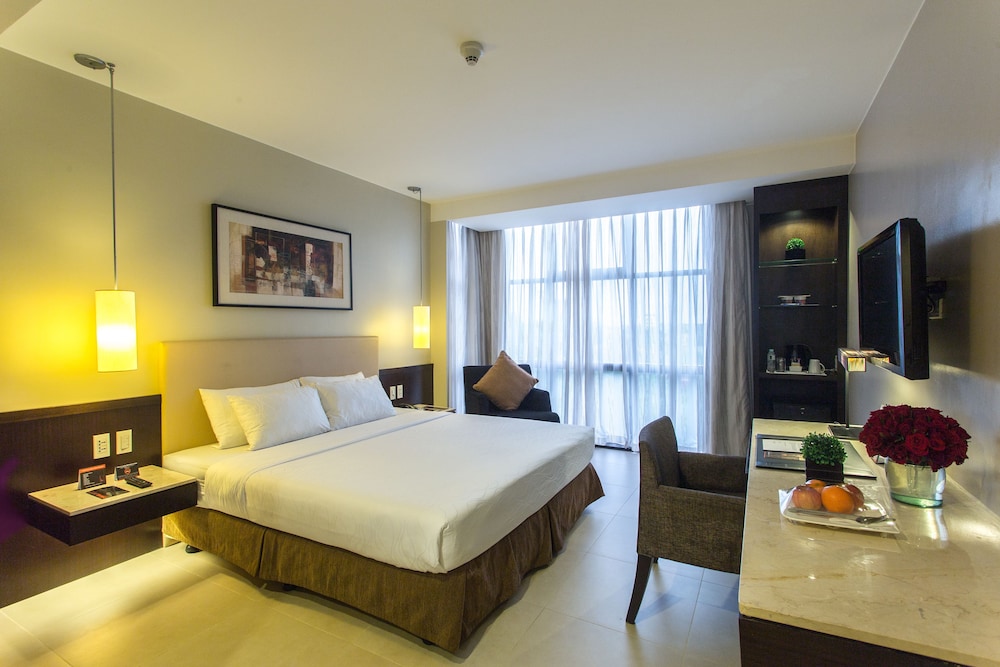 B Hotel Alabang 21/54