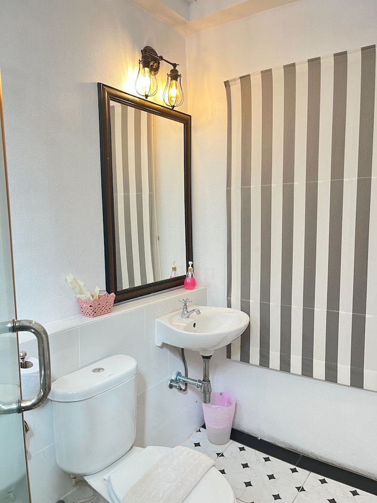 Nai Suan Bed And Breakfast 68/69