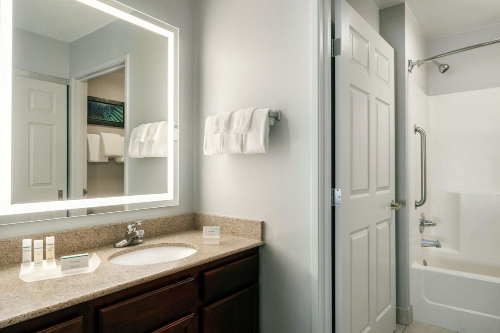 Homewood Suites by Hilton Erie 11/42