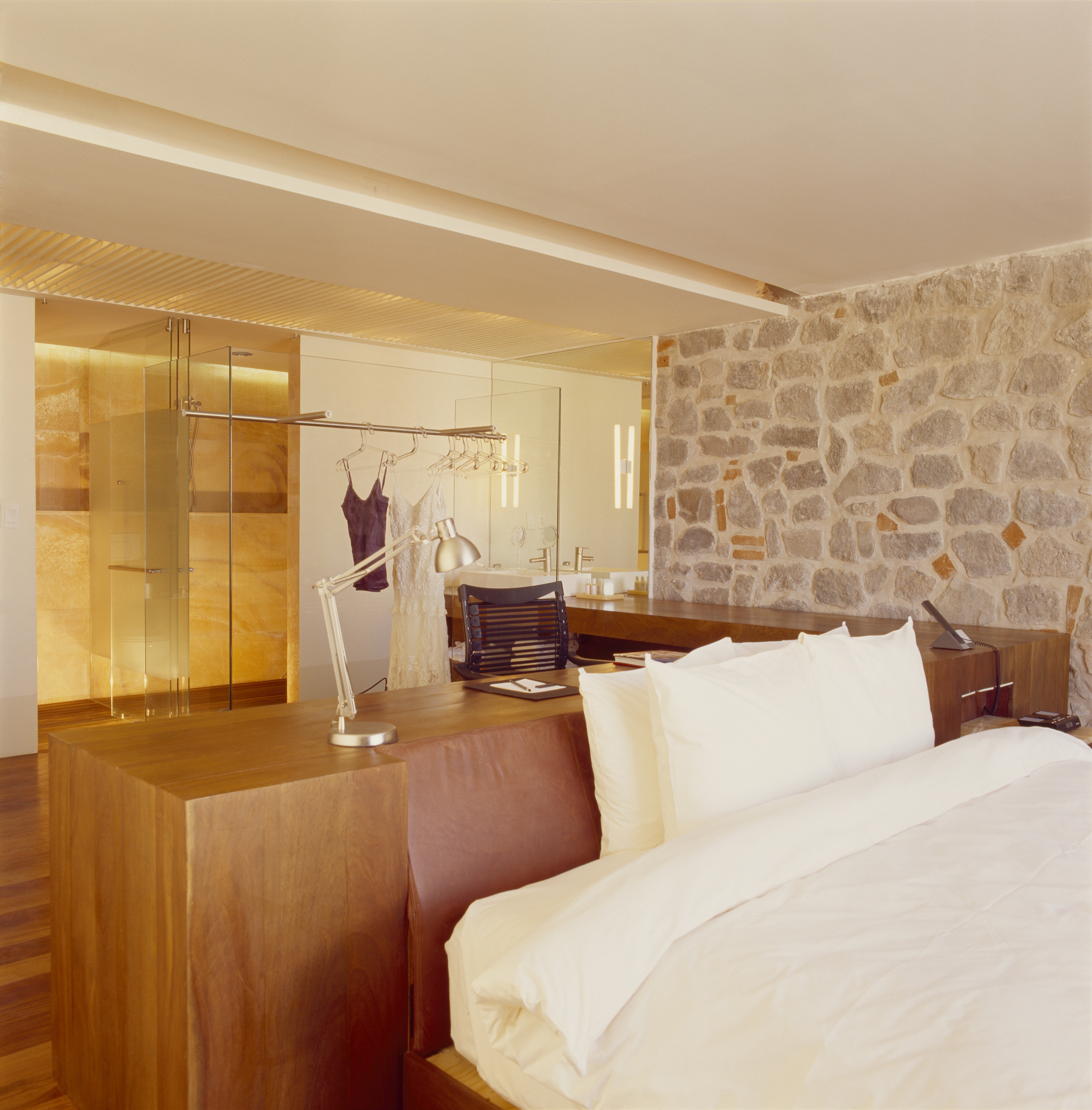 Suite, Balcony