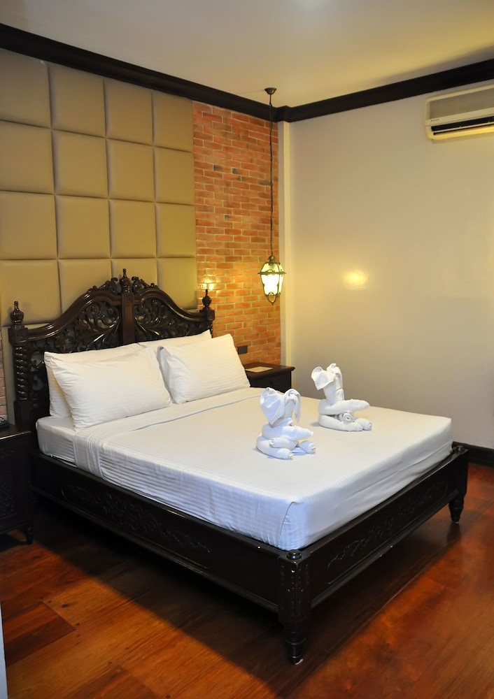 Vigan Plaza Hotel 6/71