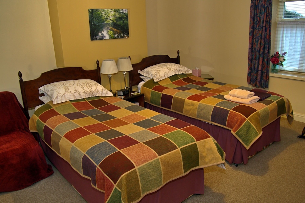 Wortley Cottage Guest House 33/58