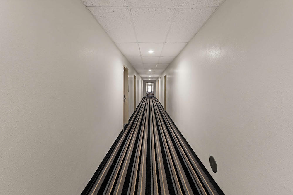 Red Lion Inn & Suites Gretna 16/30