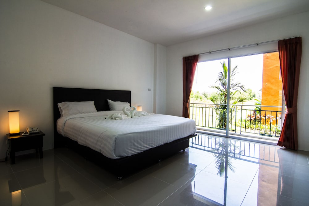 Chawlada Hotel 10/37