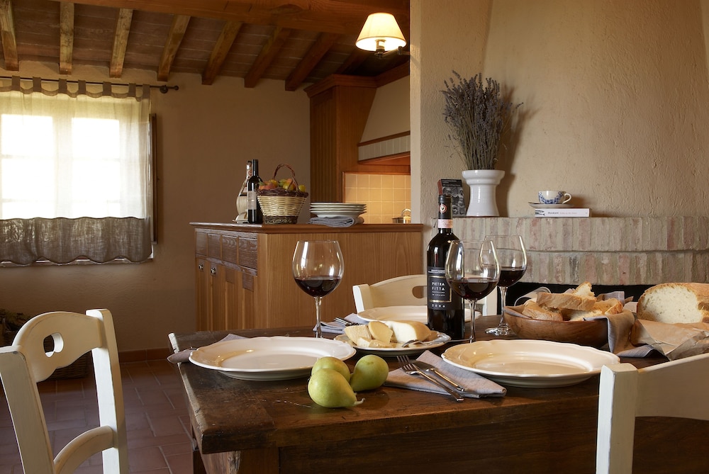Borgo Di Pietrafitta Relais 33/74