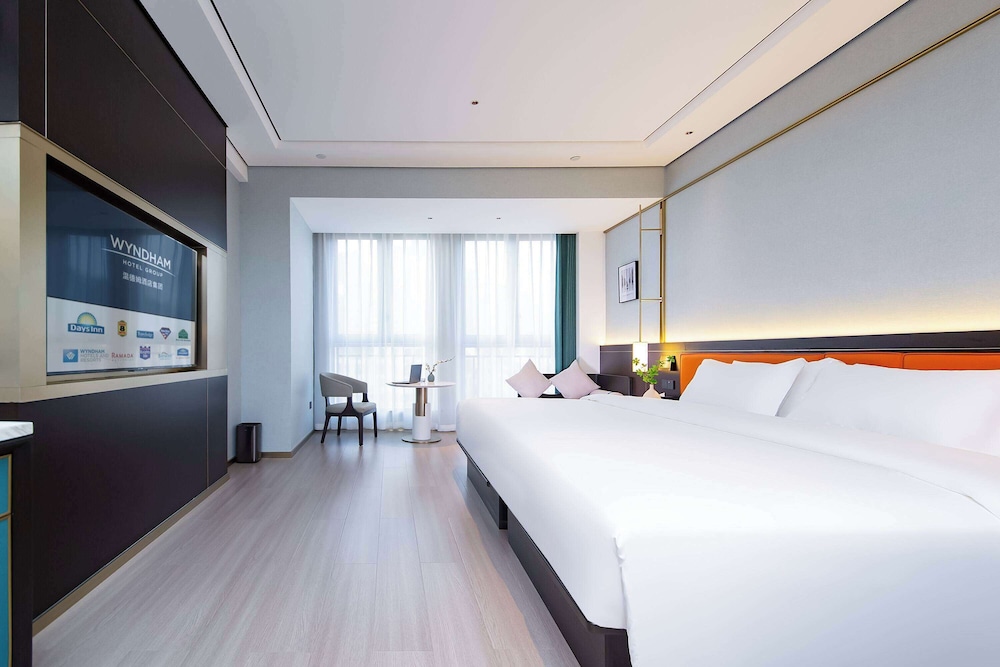Days Hotel by Wyndham Changsha Kaifu 12/22