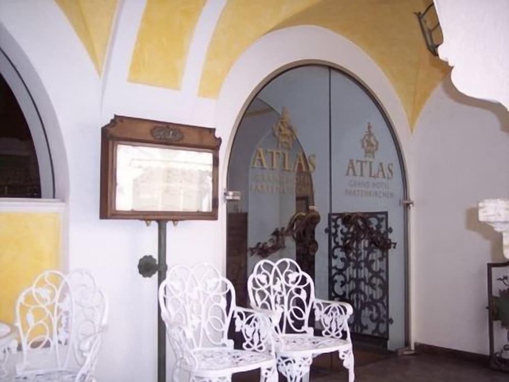 Atlas Grand Hotel 6/50