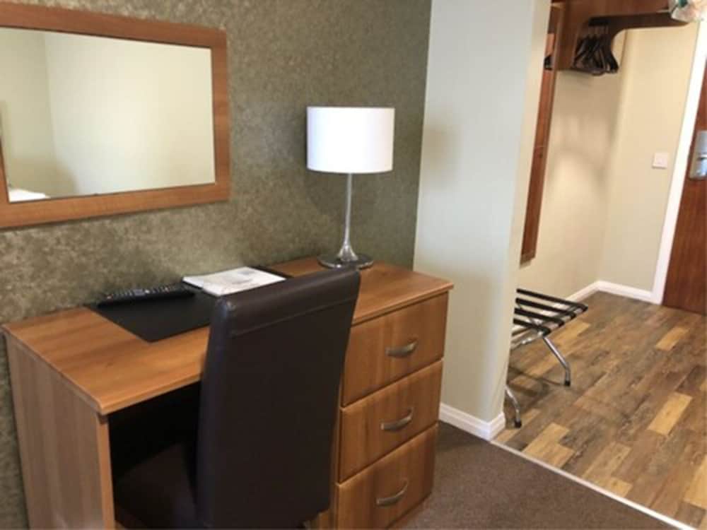 King Robert Hotel 28/37