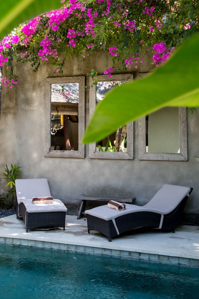 Villa Air Bali Boutique Resort and Spa 46/48