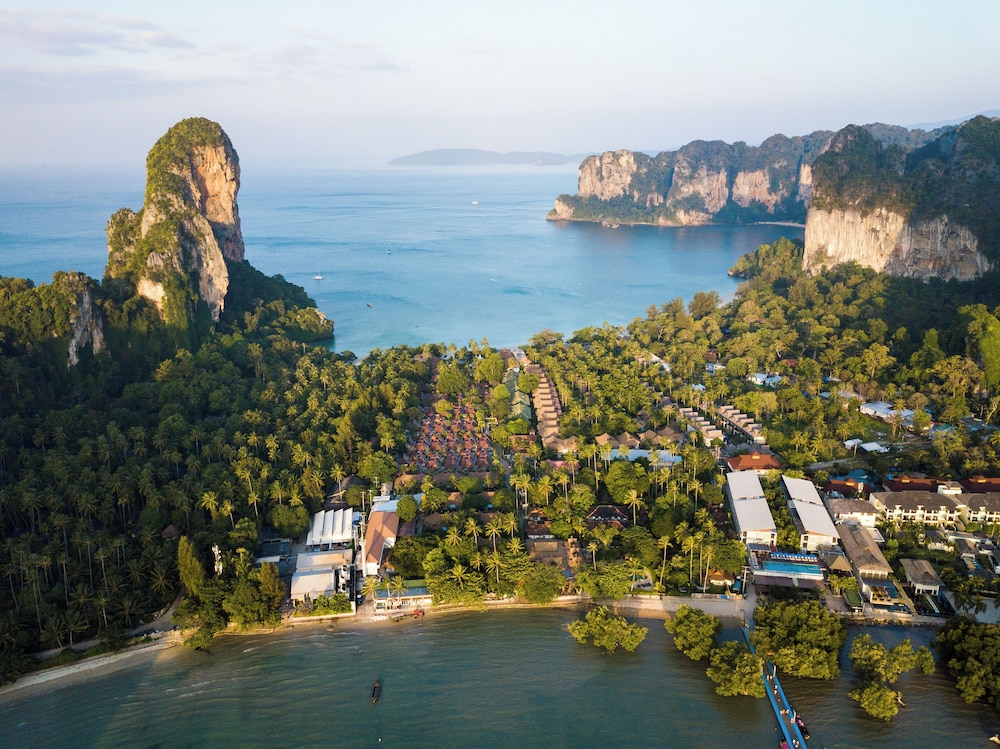 Railay Bay Resort And Spa 68/72