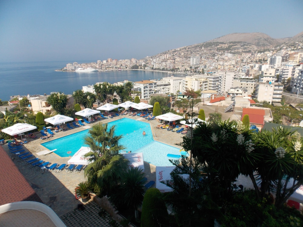 Mediterrane Hotel Sarande 48/51