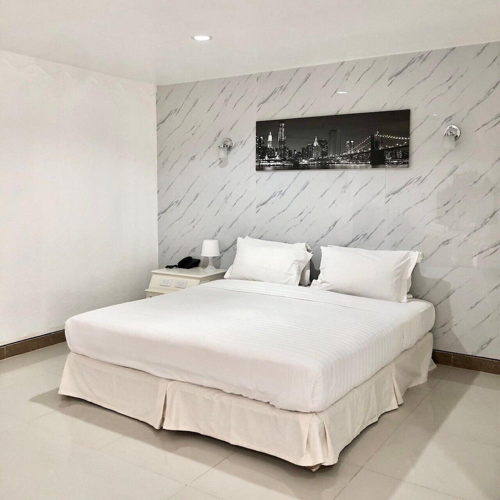Dad D Resort by Lopburi Inn Resort 33/63