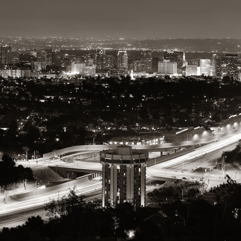 Angeleno Hotel 57/61