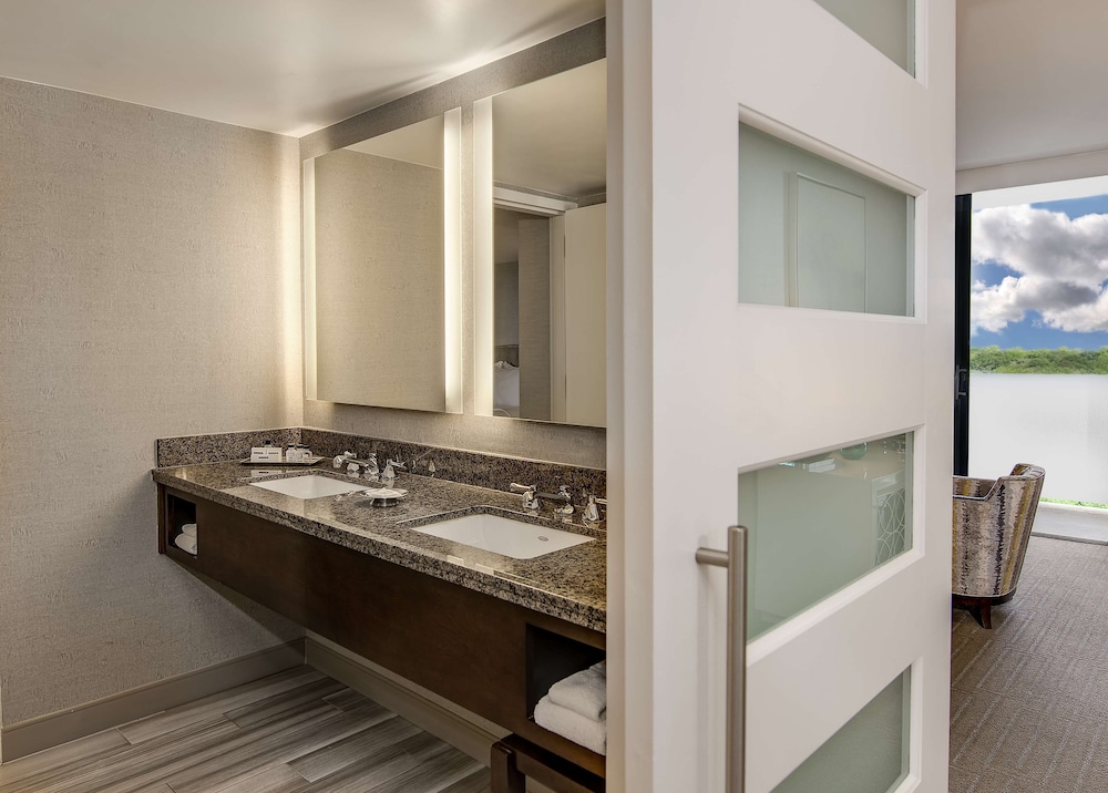 Sonesta Charlotte Lower South End 17/62