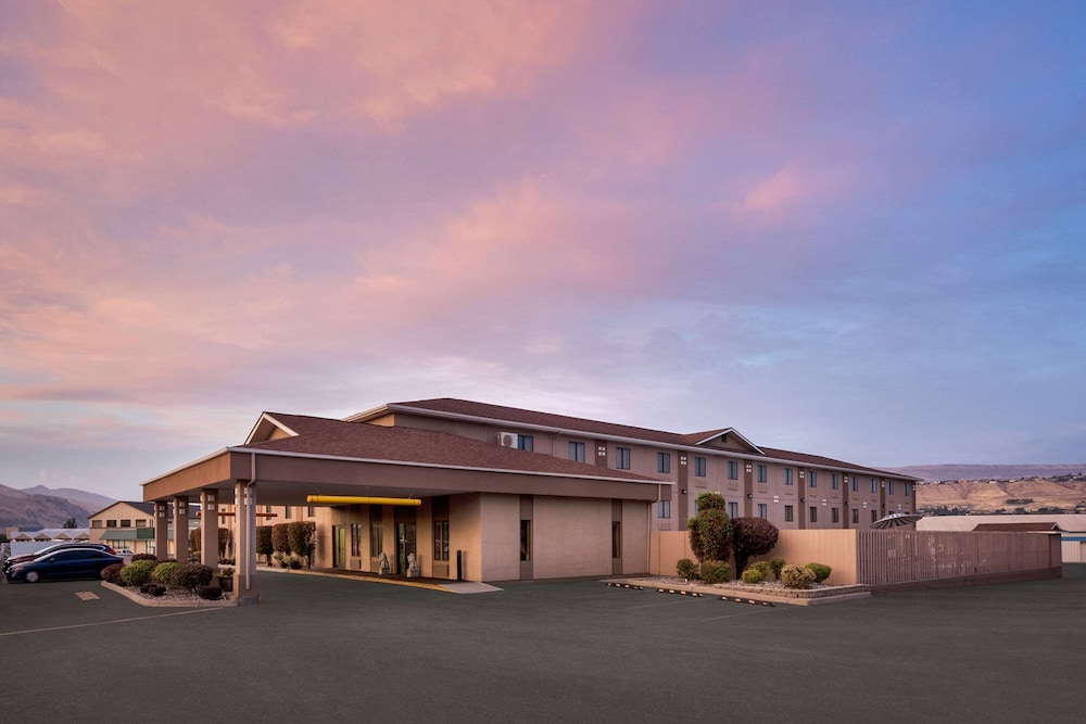 Quality Inn Wenatchee/Leavenworth 5/41