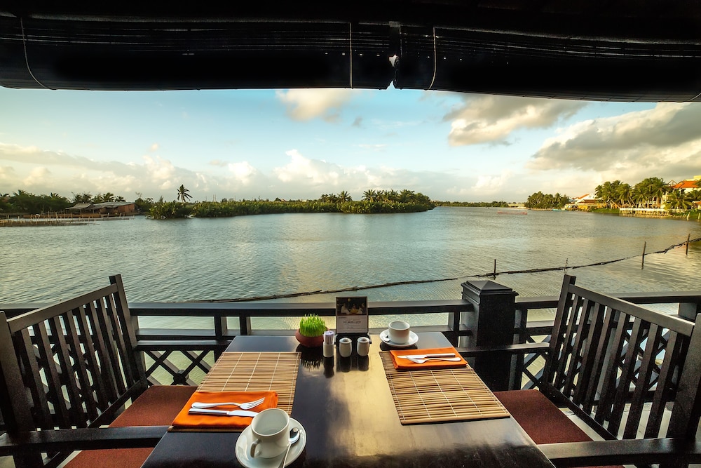 Hoi An Beach Resort 45/70