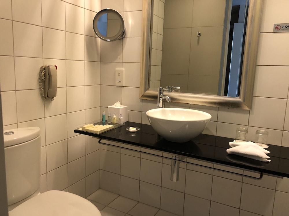 Nina Hotel Causeway Bay Formerly L Hotel Causeway Bay Harbour View 8/35