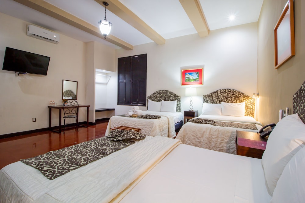 Hotel Merida 20/70