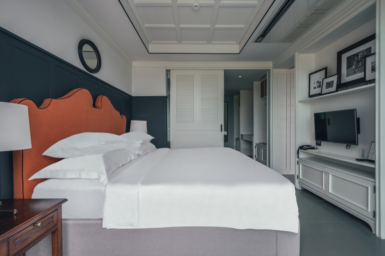 1 Bedroom, Suite, Smoking