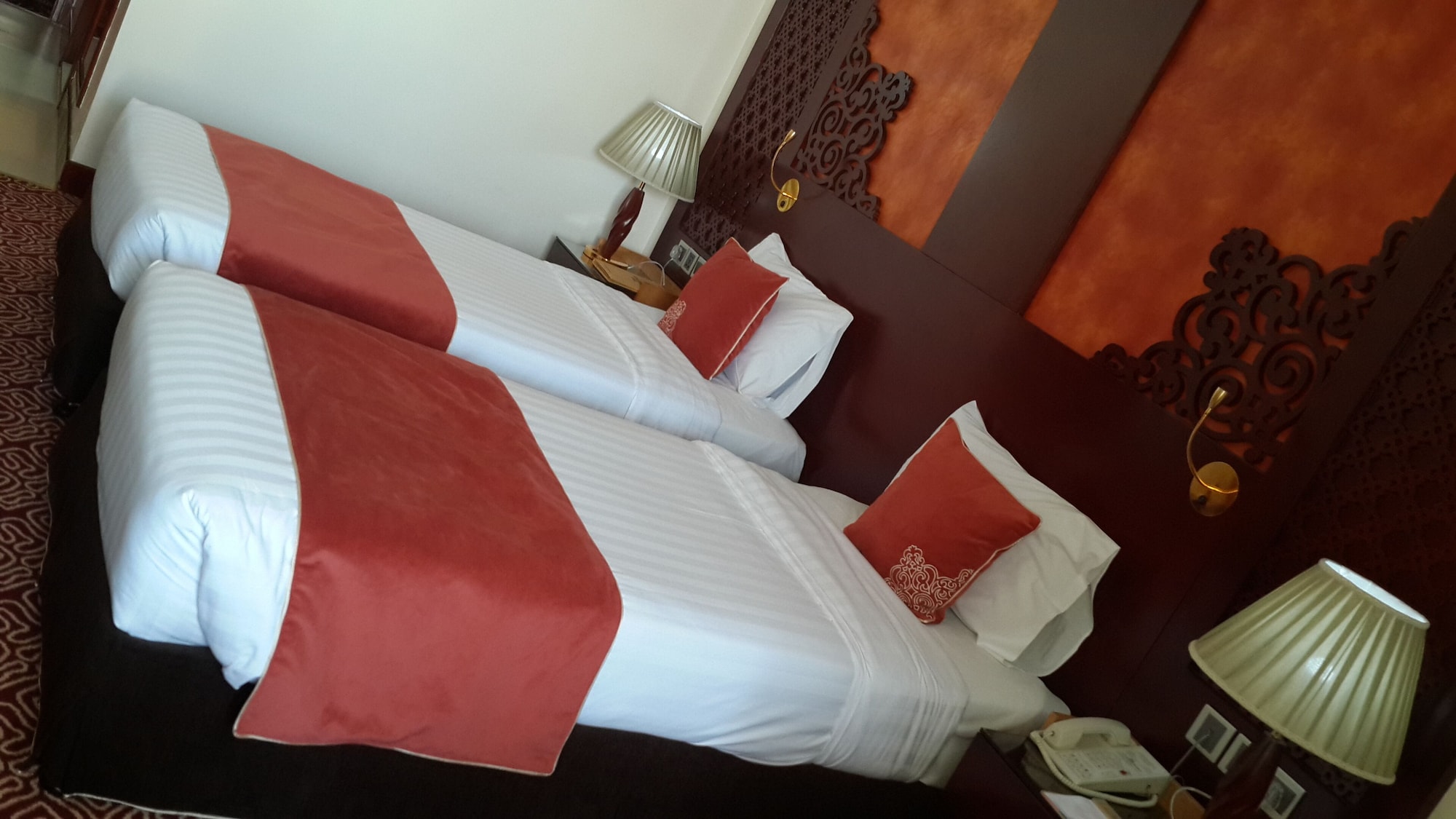 STANDARD, TWIN BEDS