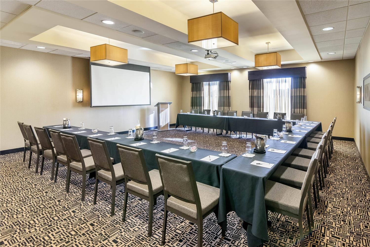 Cambria Hotel Pittsburgh - Downtown 34/41