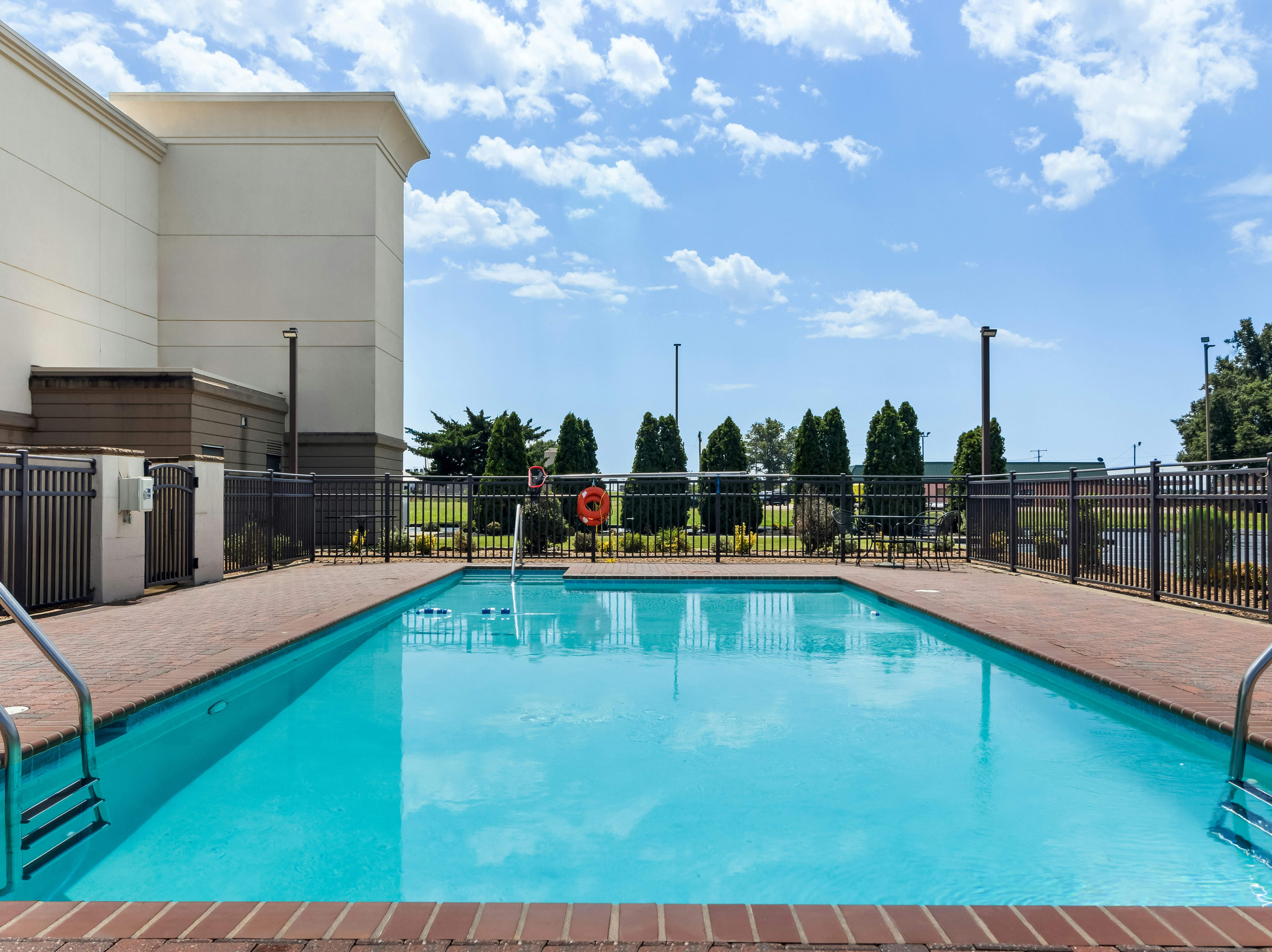 Hampton Inn Blytheville Ar 26/44