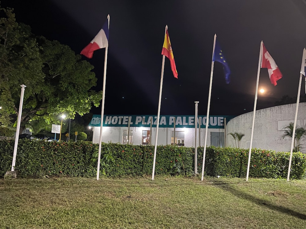 Plaza Palenque 65/69