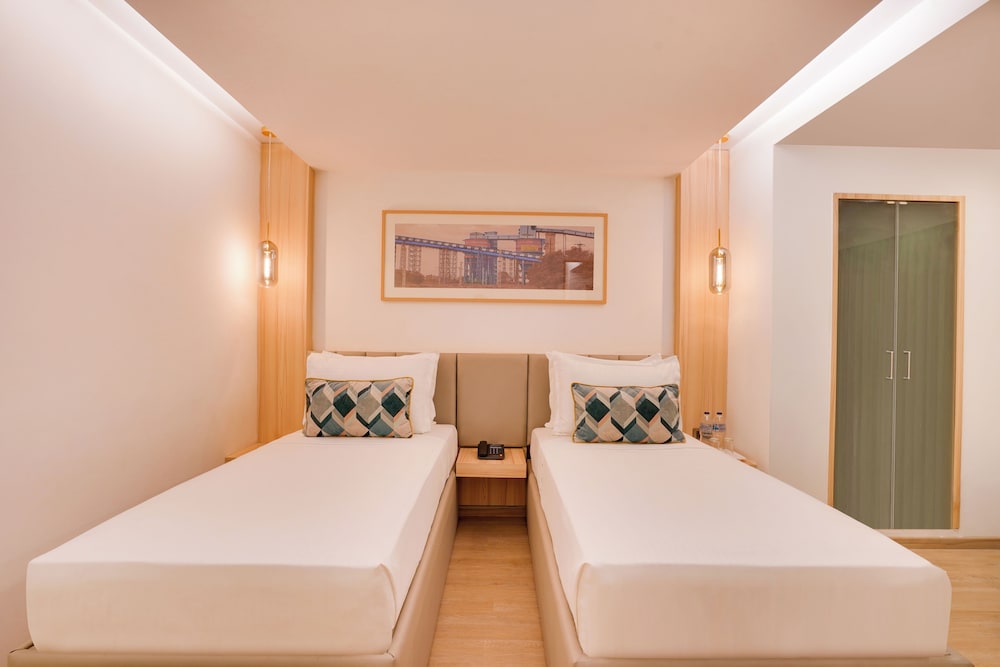 Lemon Tree Hotel, Centre Point, Jamshedpur 20/46