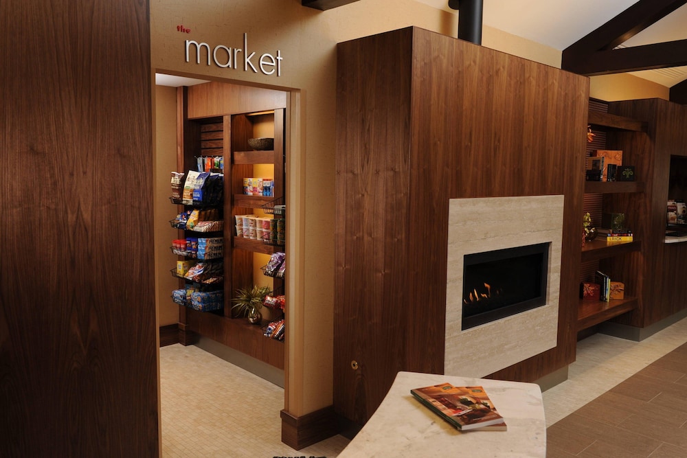 Lobby at Courtyard By Marriott Rochester East/Penfield, ROCHESTER - NY