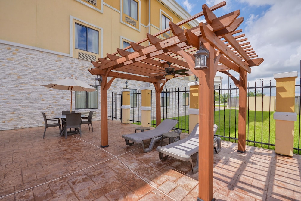 Sleep Inn Suites Pearland Houston South 32/35