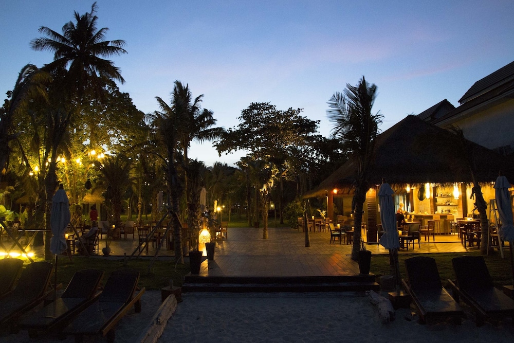Mali Resort Sunrise Beach 24/38