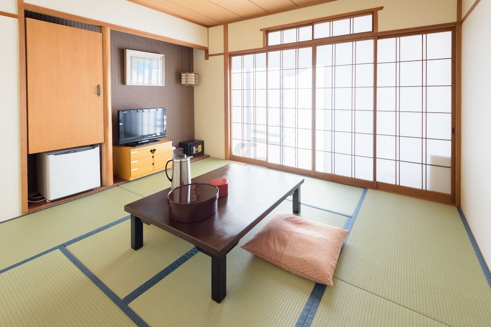 Yamatoya Honten 53/69