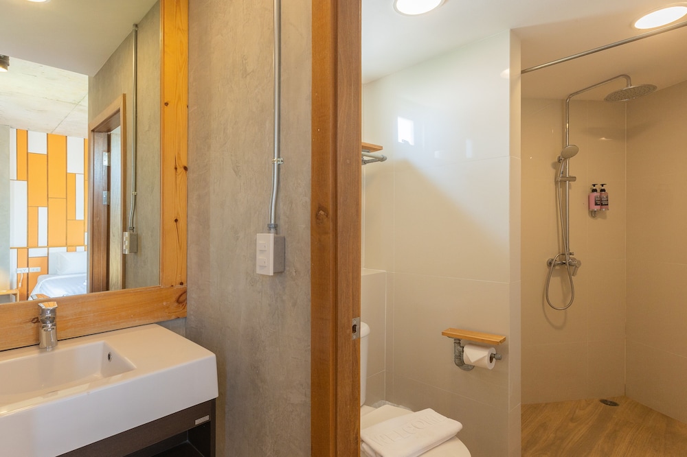 Ecoloft Hotel 50/51