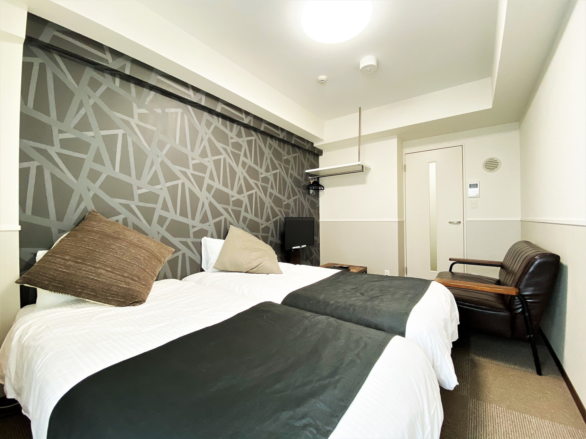 COMFORT, TWIN BEDS, RIVER VIEW