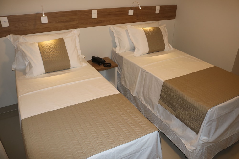 Bristol Aline Hotel 9/29