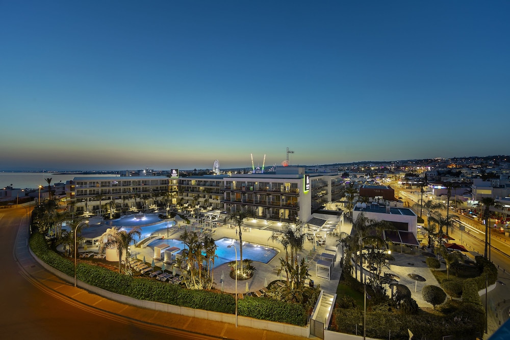 Faros Hotel Ayia Napa 37/41