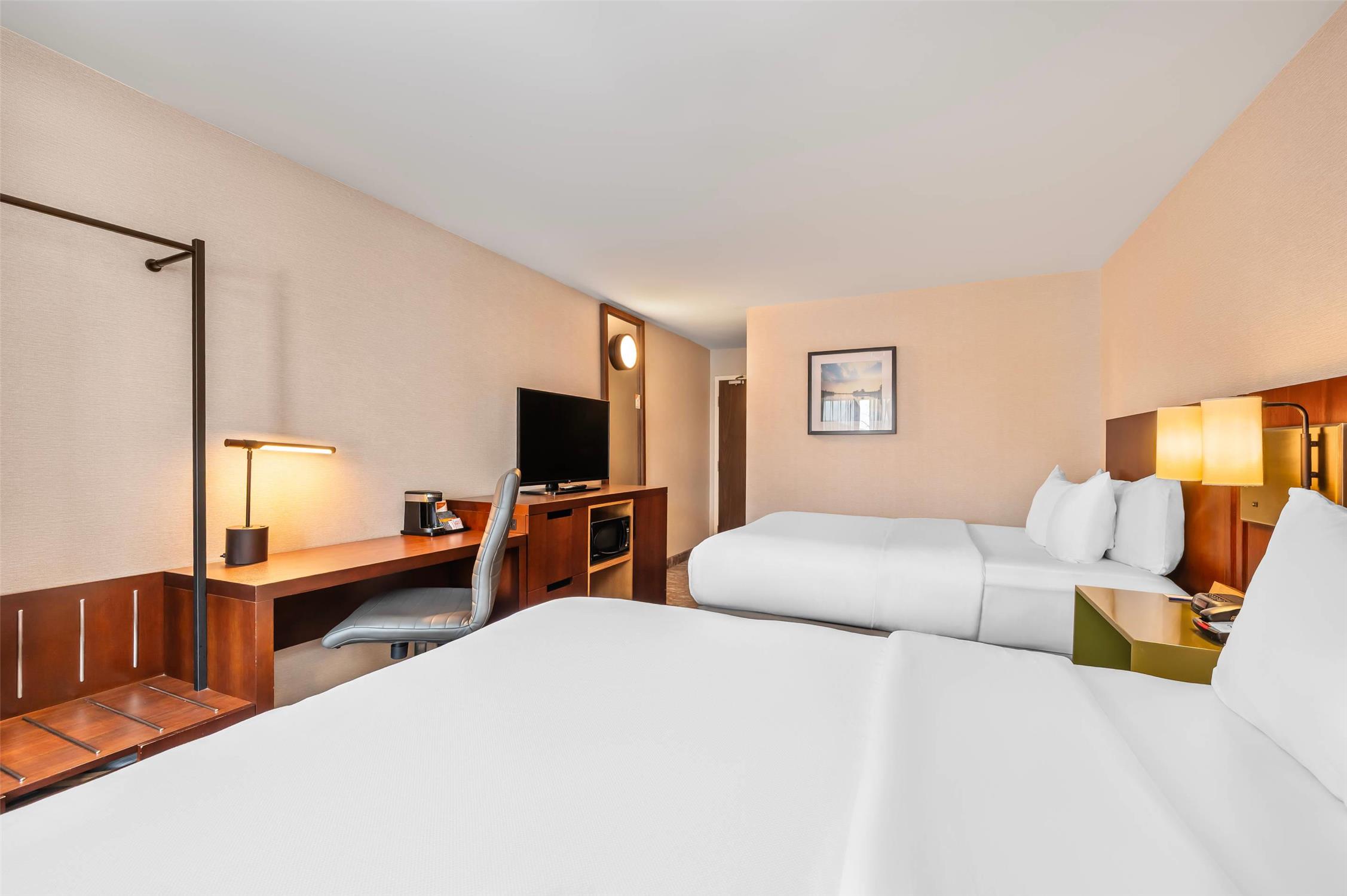 Room, 2 Queen Beds