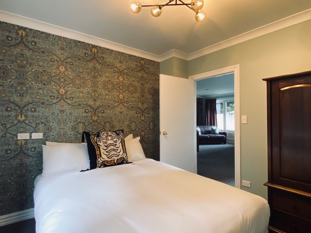 Dairy Private Luxury Hotel 27/81