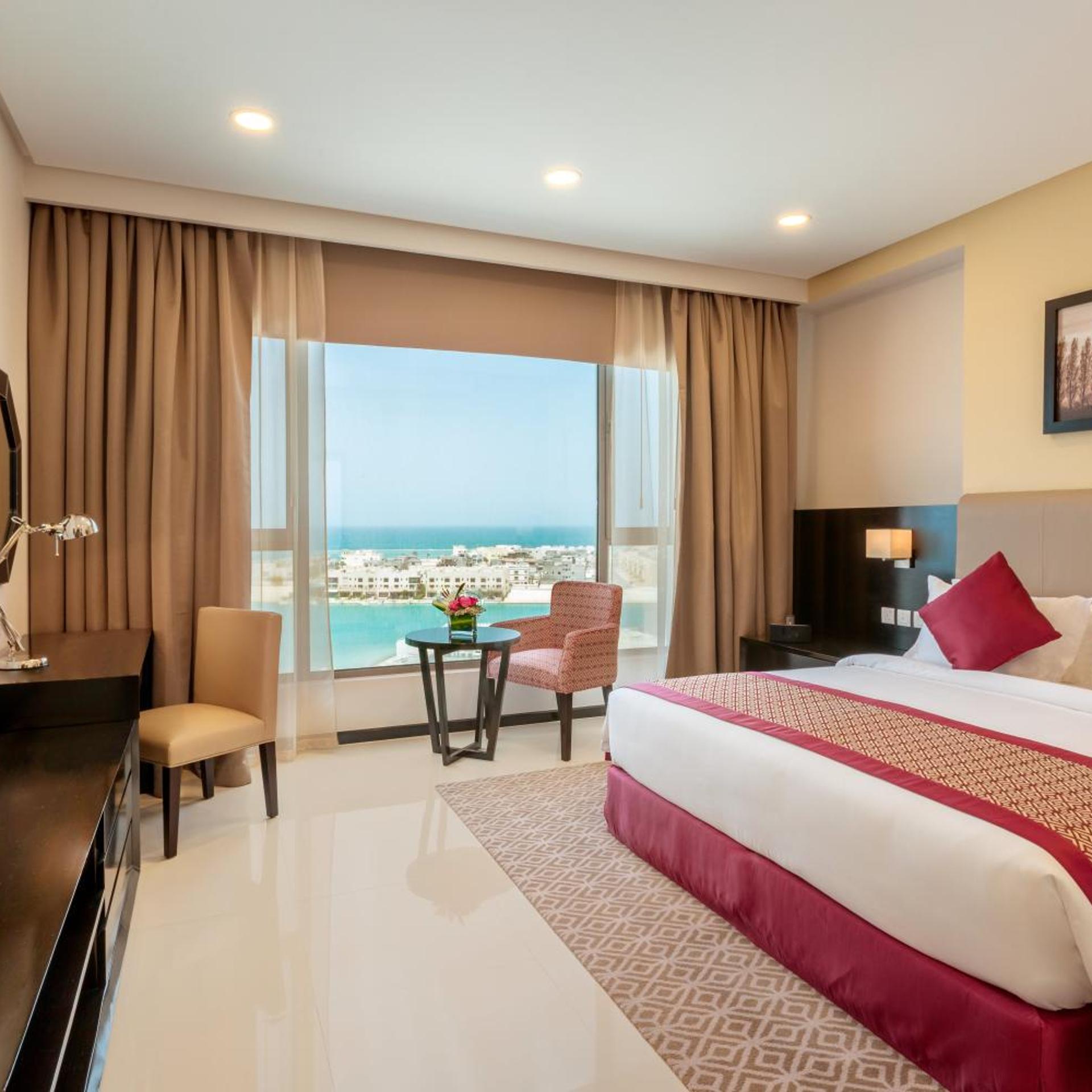 غرفة سوبيريور للمدخنين، Ramada Hotel & Suites by Wyndham Amwaj Islands Manama 2/7