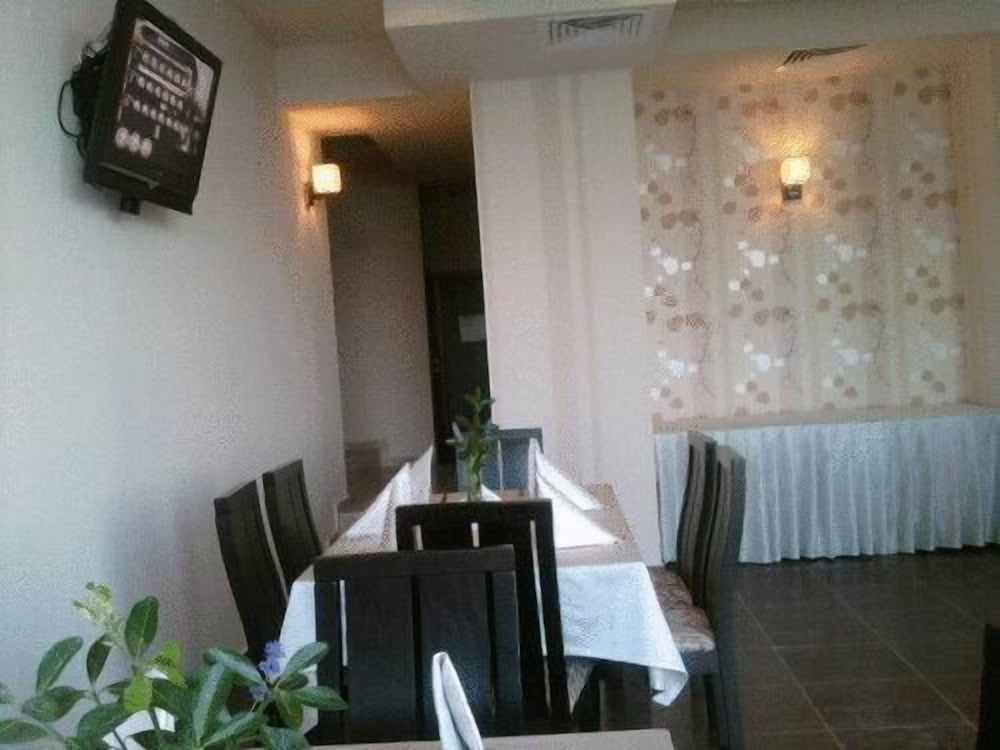 Albizia Hotel 17/34