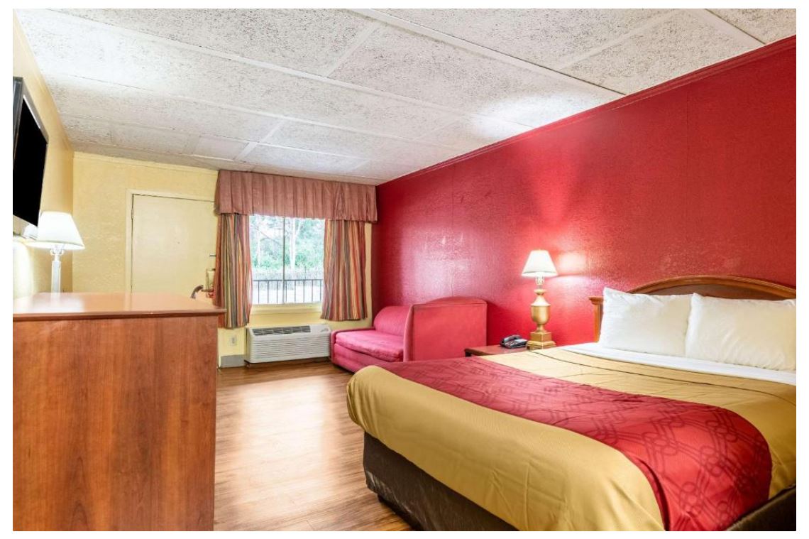 ROOM, KING BED, SMOKING